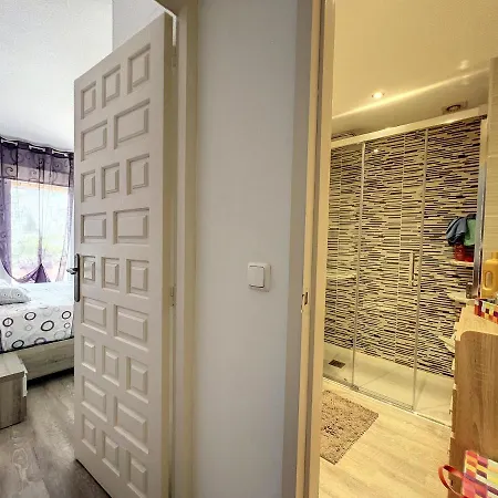 Oasis 9 *