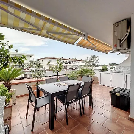 Oasis 9 * Empuriabrava